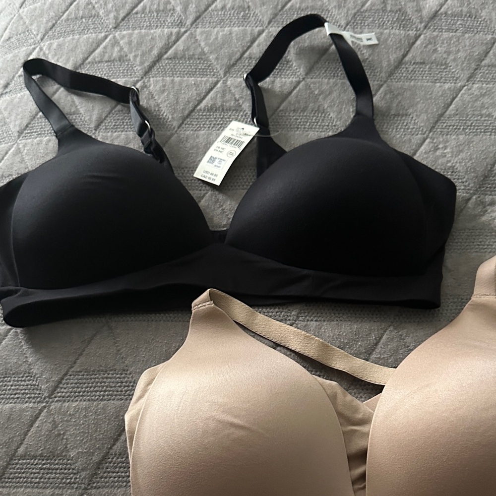 Aerie Black and Tan Bras